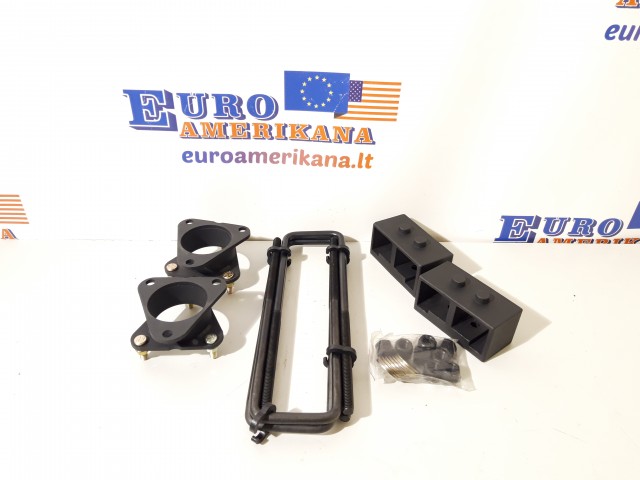 Steel Lift Kit Front 2.5" Rear 2.5"